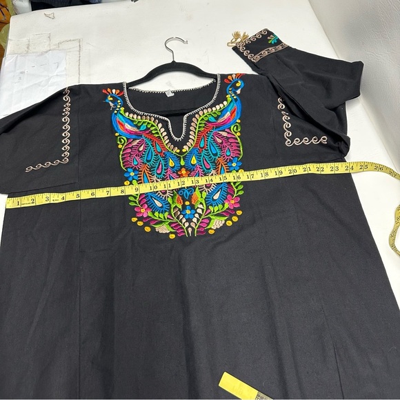 Mexican artesanal Embroidered Black Women's Top size L - Picture 5 of 8